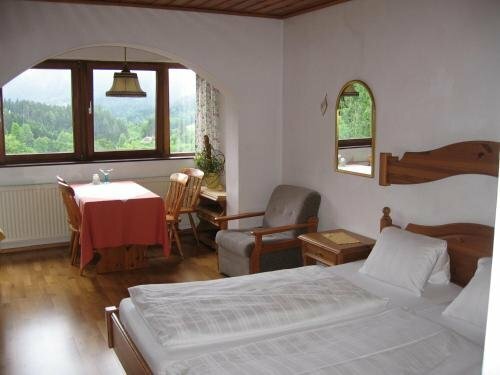 Naturhotel Bäcker-Ferdl, Забронировать Отель Отели Хинтерштодер с бассейном, Бассейн
