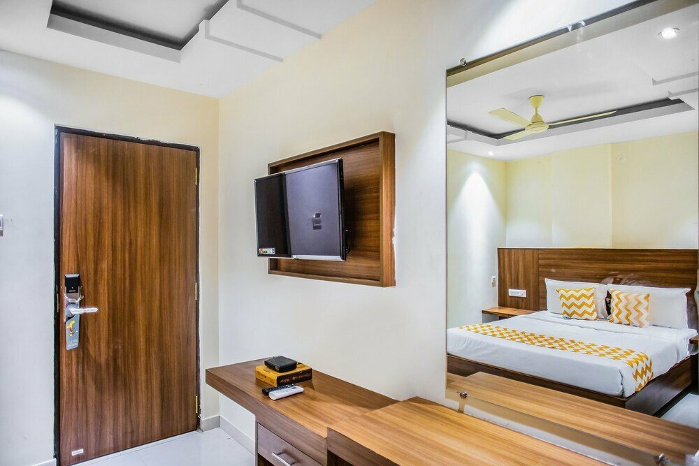 FabHotel Rr Grand - Hotel in MG Road