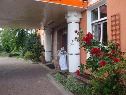 Bonaparte, Забронировать Отель Отели Ченстохова с парковкой, Парковка