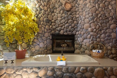 Riversong Inn Retreat, Забронировать Отель «постель и завтрак» Эстес-Парк Rocky Mountain National Park