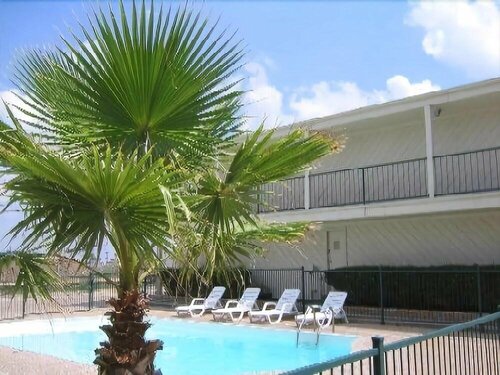EZ Travel Inn College Station, Book Hotel Hoteller i College Station med parkering, Parkering