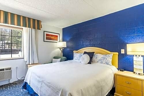 Cheap Sleep Motel, Забронировать Мотель Отели штата Монтана с бассейном, Бассейн