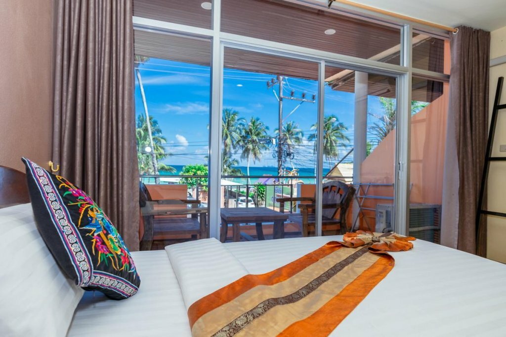 Talaysai hotel โรงแรม ทะเลใส