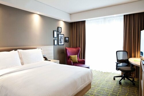 Hampton By Hilton Munich City Center East, Забронировать Отель Берг-ам-Лайм Мюнхен, рядом с Инсбрукер Ринг