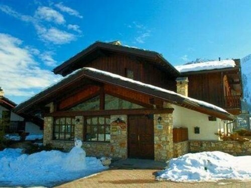 Hotel Des Alpes, Забронировать Отель Сен-Реми-ан-Боссес Валле д'Аоста