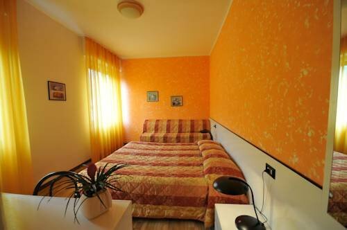 Hotel Antica Croce - Gardaslowemotion, Забронировать Отель Отели Alto Garda e Ledro с бассейном, Бассейн