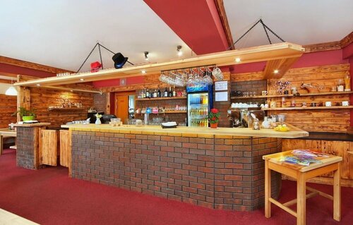 Hotel Hradec, Забронировать Отель Отели Шпиндлерув-Млин 3 звезды, рядом с Горнолыжный подъемник Громовка, 3*