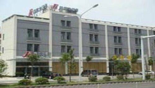 JJ Inns - Wuhan Huangpu Street, Забронировать Отель Отели Jianghan District с парковкой, Парковка