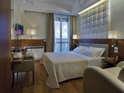 Alexandra Plaza, Забронировать Отель Риччоне Побережье Римини