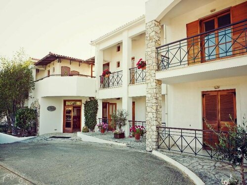 Grekis Hotel and Apartments, Забронировать Отель Мессиния Messinia