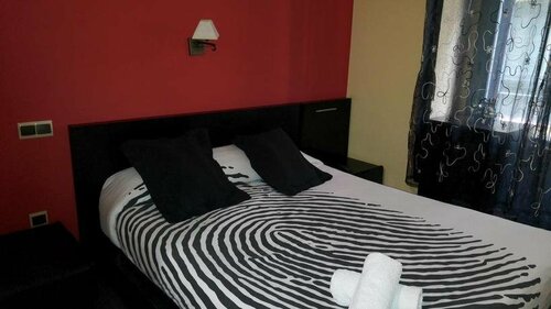 Hostal Corazón de Madrid 1, Забронировать Отель центр города Мадрид, рядом с Театр Nuevo Apolo