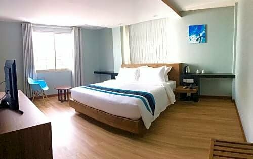 Hotel Azure, Varaa Hotelli Ahlone Yangon Region