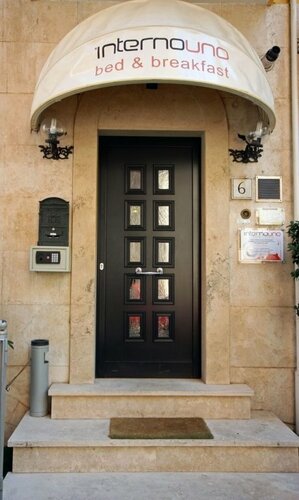 InternoUno Deluxe, Book Pension Nomentano Rom