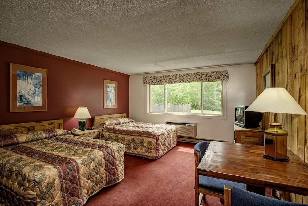 Snowy Owl Inn - a Waterville Valley Hotel