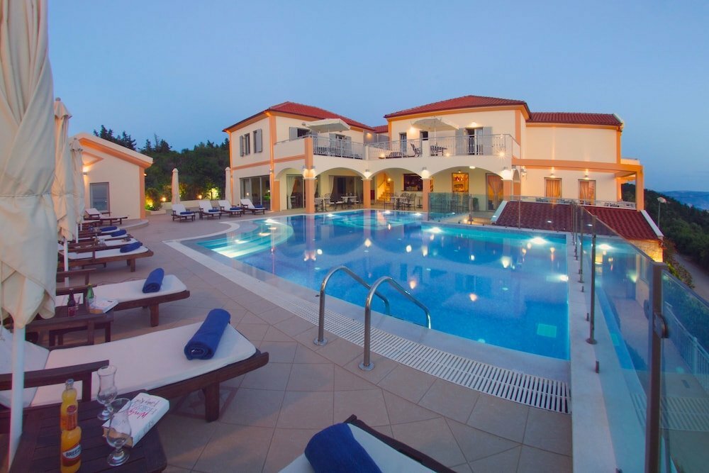 Erissos Palace