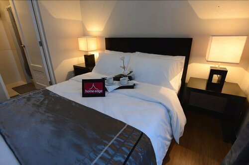 Home Edge Accommodations @ Tivoli Garden Residences, Rezerwuj Hotel Hotele w National Capital Region z basenem, Basen