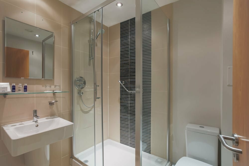 Premier Suites Plus Glasgow