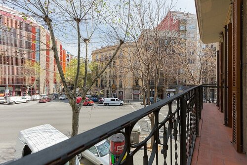 Lodging Apartments City Center-Eixample, Забронировать Апартаменты/квартира Апартаменты Барселоны, рядом с Галерея старинных изделий F.Cervera, Апартаменты/квартира