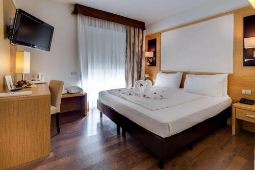Best Western Hotel Adige, Забронировать Отель Отели Маттарелло с завтраком, Завтраки