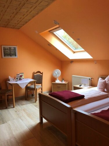 Hotel-Restaurant Idyll, Забронировать Отель Кайзерслаутерн Pfalz