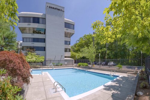 DoubleTree by Hilton Boston-Rockland, Забронировать Отель  