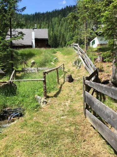 Almhütte Schmölzer, Забронировать Отель Бад-Клайнкирххайм Bad Kleinkirchheim - Nock Mountains National Park