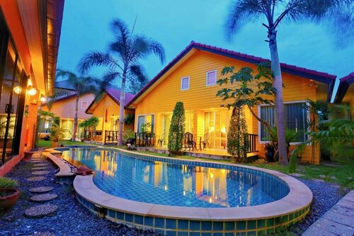 Peace Blue Naiharn Naturist Resort Phuket SHA Extra Plus, 予約 リゾート ラワイビーチ Myang Phu Ket