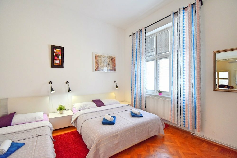 Donos Apartments