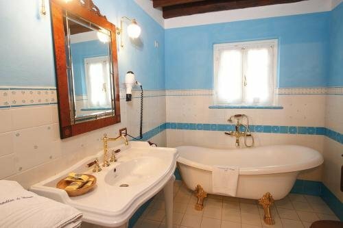 Paradiso Di Manù, Забронировать Отель Отели Ривьера-делле-Пальме с парковкой, Парковка
