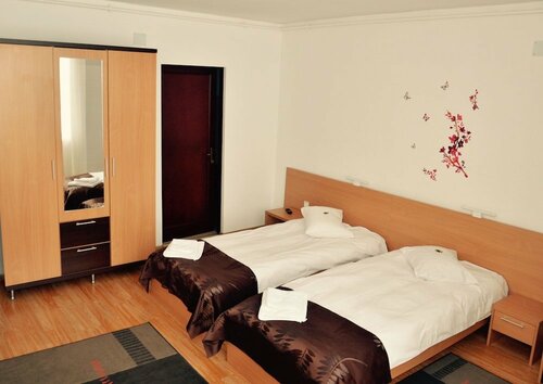 ApartHotel Zorilor, Забронировать Апарт-отель Отели Трансильвании с парковкой, Парковка