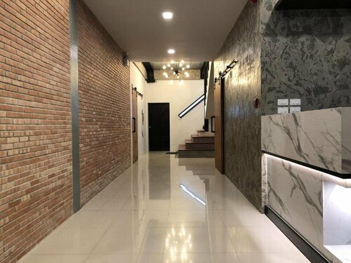 Tall Tree Kata Phuket, Забронировать Хостел Карон Бич остров Пхукет, рядом с Кафе Starbucks, Ката Бич