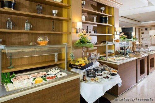 Hostellerie La Farandole, Забронировать Отель Санари-сюр-Мер Bandol Wine Route