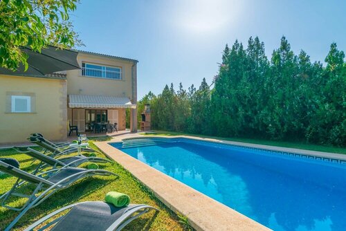 Ximo, Book Hotel Sa Pobla Majorca