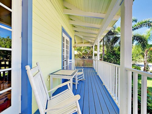 10 NE 7th Street Home 3 Bedrooms 2.5 Bathrooms Home, Забронировать Дом для отпуска Делрей-Бич Palm Beach County