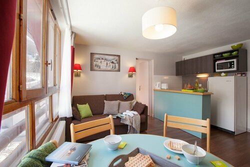 Résidence Les Balcons de Val Cenis Village, Book Hotel Hoteller i Rhône-Alps med parkering, Parkering