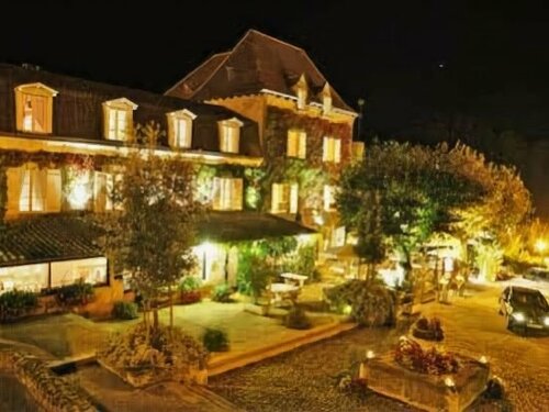 Hostellerie du Passeur - Hôtel & Restaurant - Climatisation et Piscine chauffée, Забронировать Отель Лез-Эзи-де-Тайак-Сирёй Dodogne Valley
