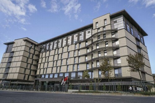 Отель Sheraton Istanbul City Center, Забронировать Отель СПА-отели Стамбула, рядом с Галатасарайский лицей, SPA-услуги