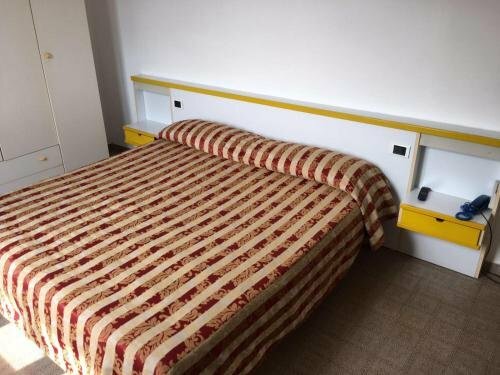 Hotel Belmare, Забронировать Апартаменты/квартира Отели Порто-Адзурро с завтраком, Завтраки