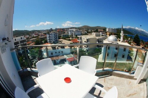 Hotel Landi, Book Hotel Hoteller i Ksamil med pool, Swimmingpool