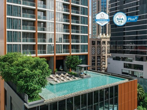 Oakwood Suites Bangkok, Забронировать Апарт-отель Отели Бангкока с парковкой, рядом с Торгово-развлекательный центр Кореан Таун, Парковка