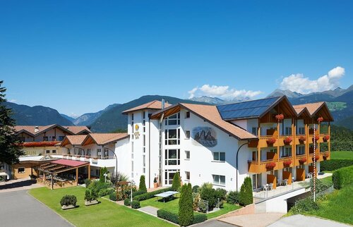 Hotel Sun, Забронировать Отель Отели Нац-Шавес 4 звезды, 4*