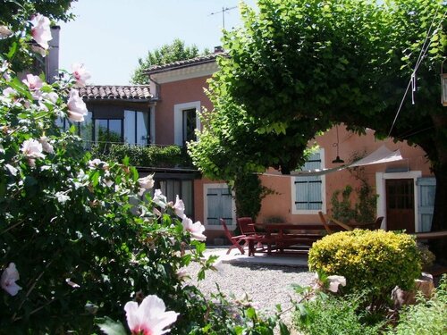 Le temps des pauses, Book Hotel Hoteller i Rhône-Alps med parkering, Parkering