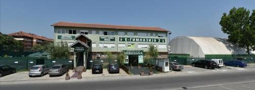 Bed And Breakfast Meridiana, Забронировать Отель Отели Нови-Сад с бассейном, Бассейн