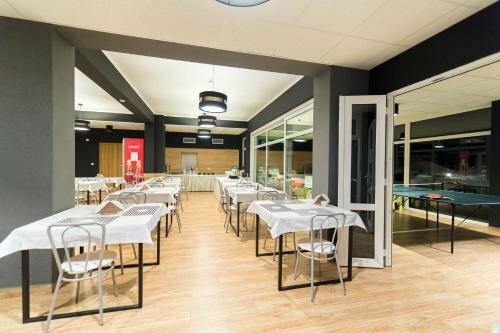 WYDMA Resort Medi & SPA - Normobaria, Reserva ahora Resort Hoteles en Pomerania Occidental con piscina, Piscina