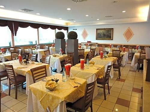 Bergamhotel, Забронировать Отель Мапелло Bergamo Province