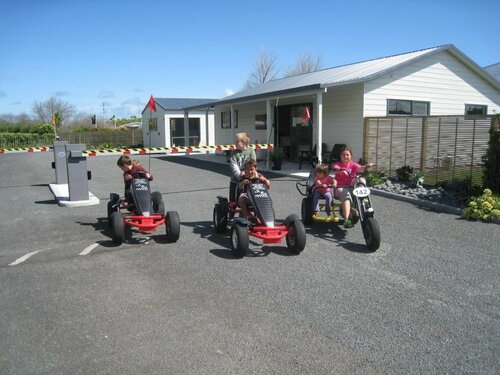 Port Waikato Holiday Park, Забронировать Курортный отель Недорогие отели Вайкато, недорогие