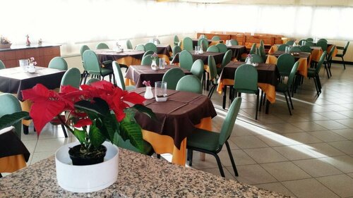 Hotel Europa, Rezervasyon Otel Rosate Lombardiya