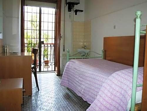 Albergo Anna, Забронировать Отель Чампино Кастелли Романи