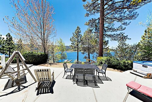 39537 Lake Dr Home - 3 Br home by RedAwning, Забронировать Дом для отпуска Виллы San Bernardino Mountains, Вилла
