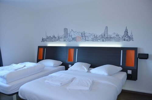 EasyHotel Zurich West, Забронировать Отель Цюрих кантон Цюрих, рядом с Helsinki Club Zurich